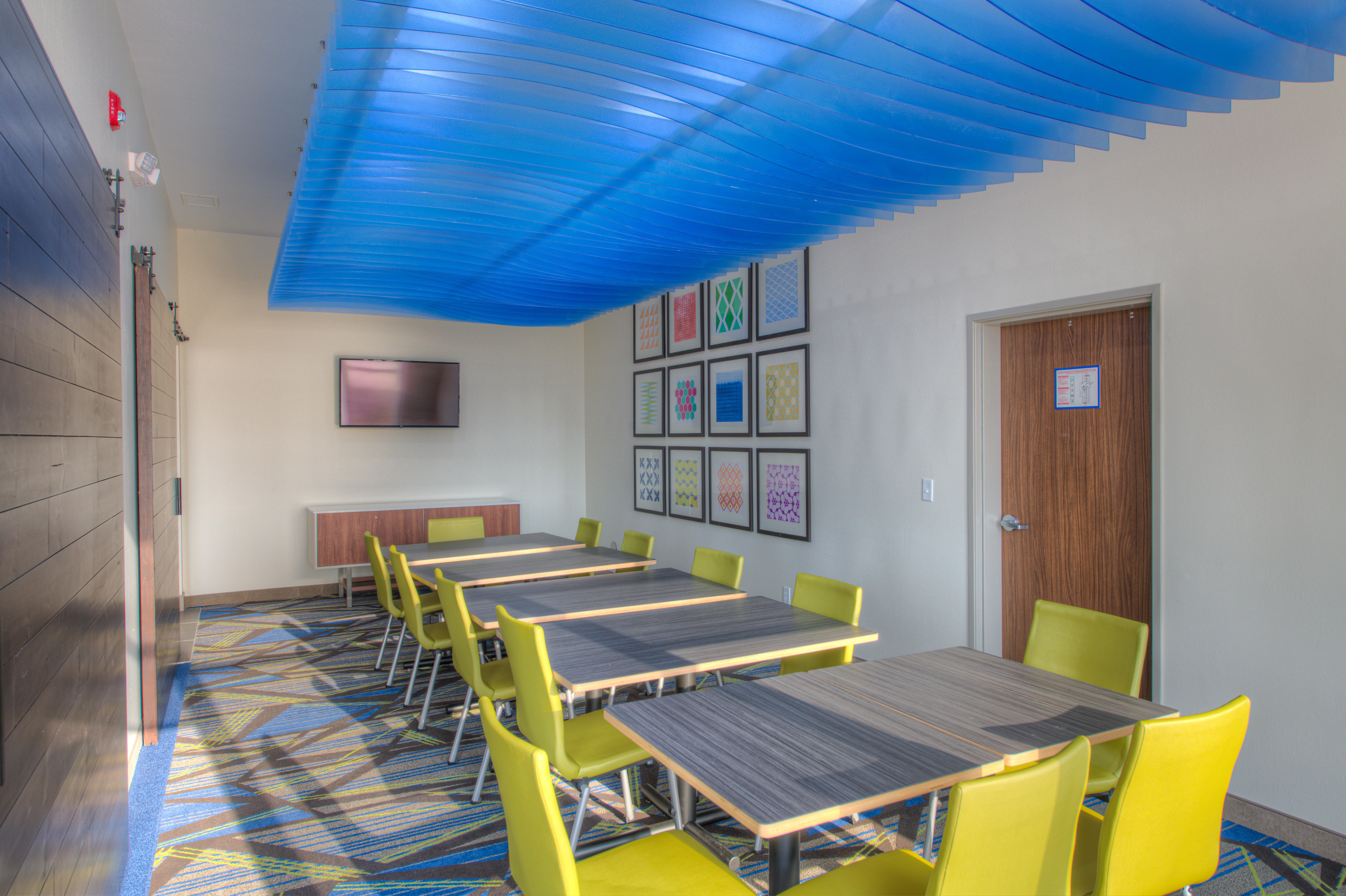 Holiday Inn Express & Suites - Remington By Ihg Zewnętrze zdjęcie