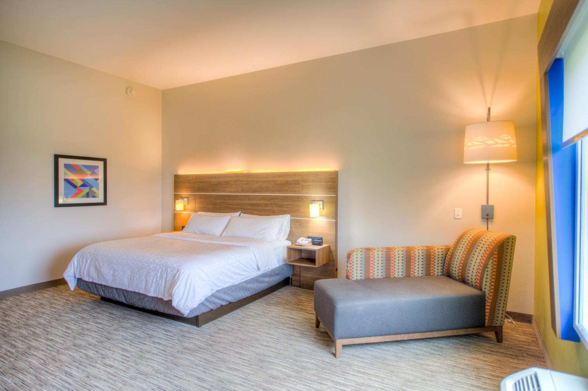 Holiday Inn Express & Suites - Remington By Ihg Zewnętrze zdjęcie